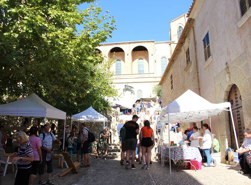 Mercado de Sineu en la Guía de Mallorca